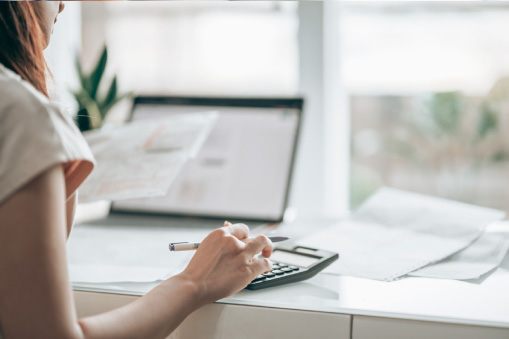 バックオフィス